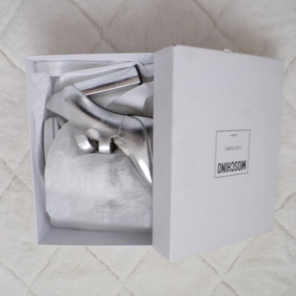 Moschino Metallic Crackle Leather Ornate Buckle Block Heel Platform Pump Lux NIB - Picture 15 of 16